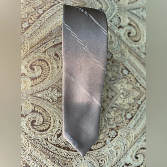 OSCAR DE LA RENTA Gray & Light Blue Striped Tie - Picture 6 of 6